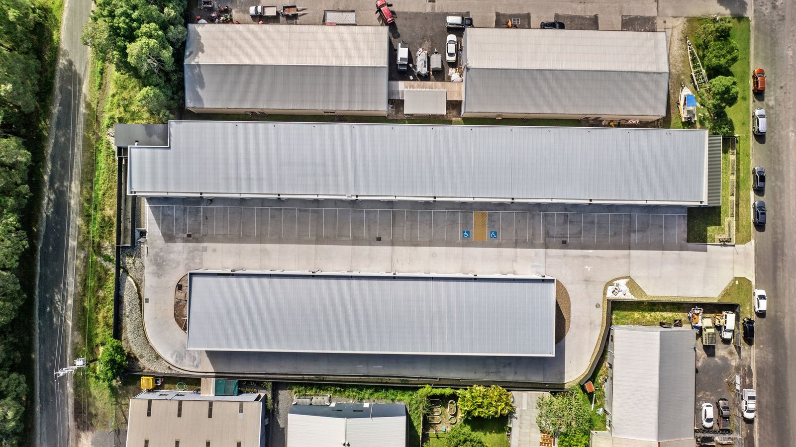 Pacific Woods Estate driveway and factory units — Townsend industrial lease opportunities near Maclean and Yamba NSW